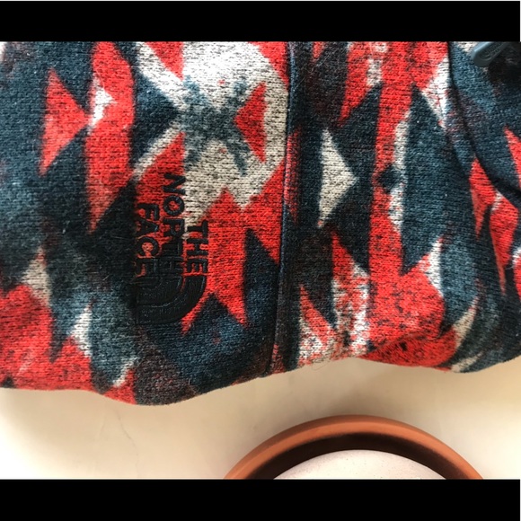 The North Face half zip pullover. Men’s small. - Picture 2 of 6